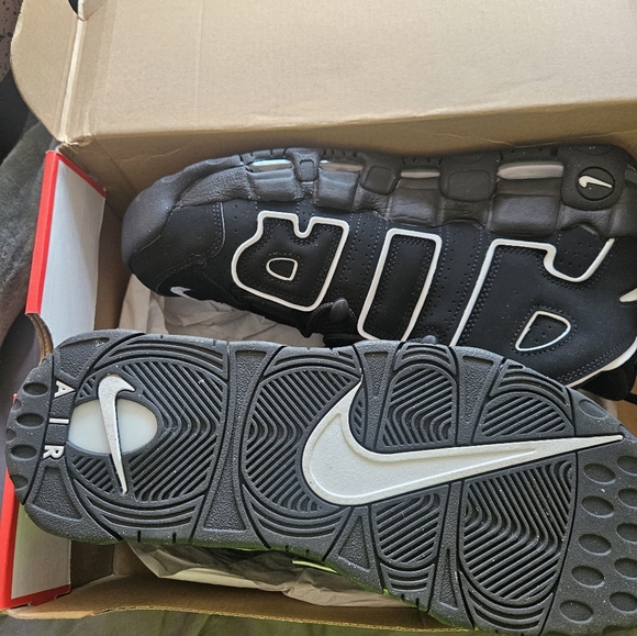 Nike - Picture 5 of 6